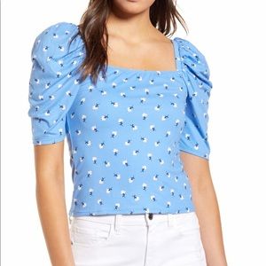 NWT. Socialite quake neck puff sleeve top.